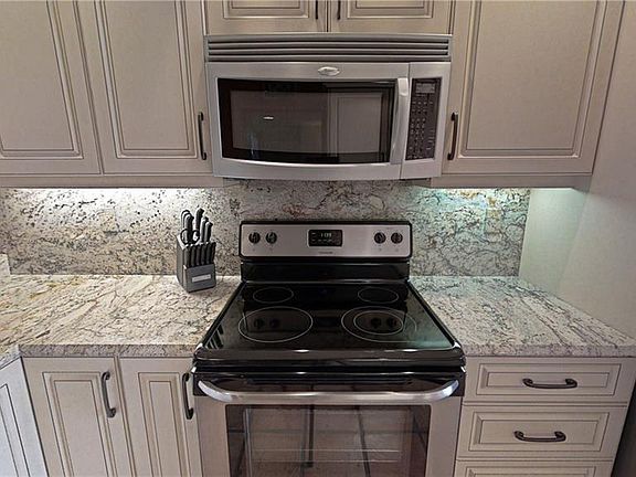 3rd image of 1828 Kings Lake Blvd APT 203