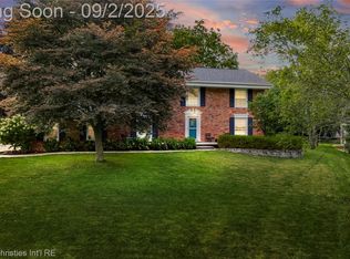 30665 Pebblestone Ct, Beverly Hills, MI