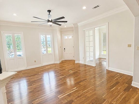 3rd image of 510 Jackson St