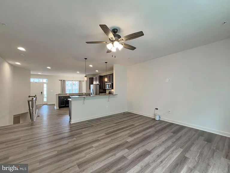 306 Buckeye Cir — Photo 33