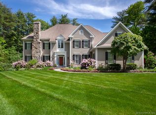 54 Old Stone Xing, West Simsbury, CT 06092