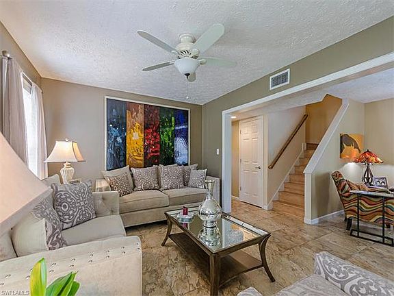 4th image of 262 Leawood Cir