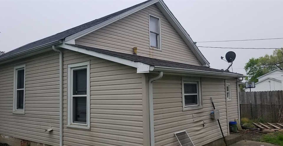 2nd image of 132 Elliott Ave