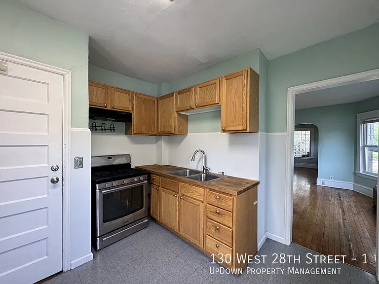 130 W 28th St #1 — Photo 27