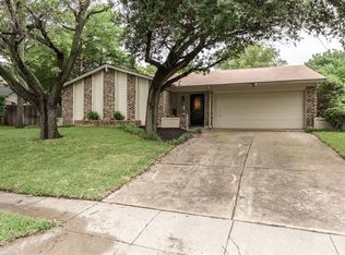 3225 Mossy Oak Ln, Bedford, TX 76021