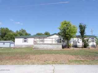 13735 Cimarron Rd, Carthage, MO 64836