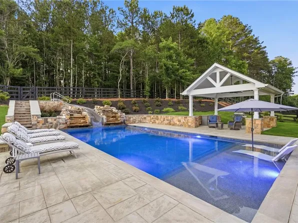 5475 Summit Oak Dr, Milton, GA 30004