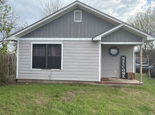 402 E Spruce St, West, TX 76691