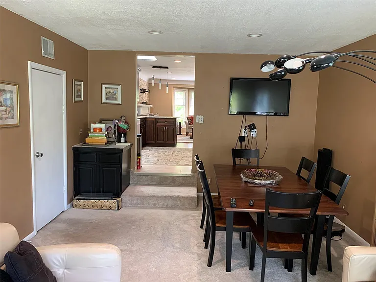 4412 Berkshire Rd — Photo 12