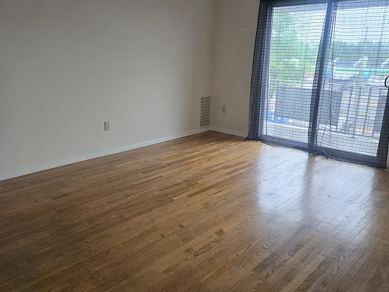 1300 Rock Ave — Photo 5