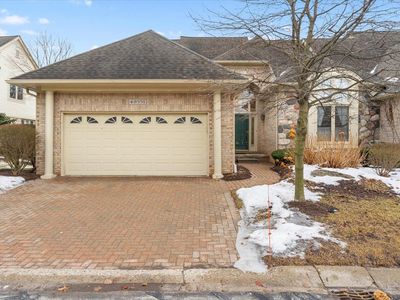 48551 Beaver Creek Dr, Plymouth, MI, 48170
