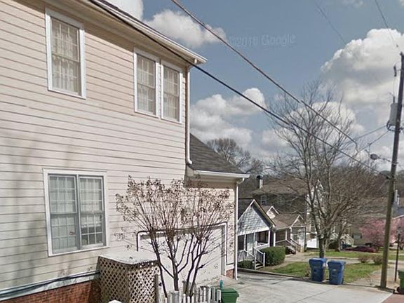 3rd image of 540 Martin St SE