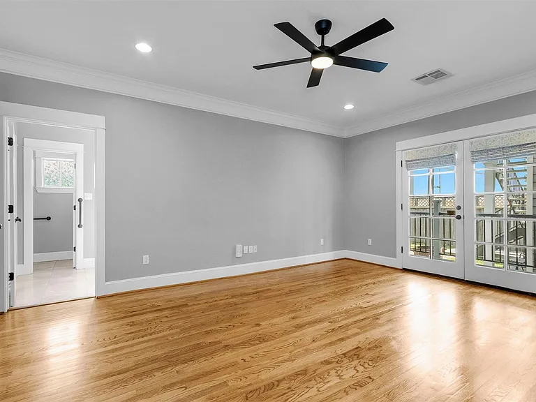 304 Vincent St — Photo 25