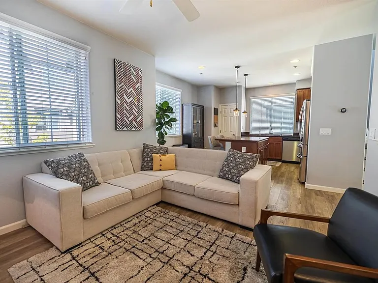 1026 Aquamarine Ter — Photo 13