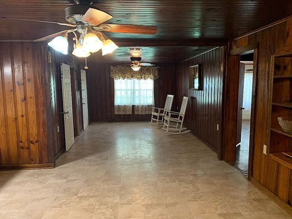 4th image of 3644 Spurgin Rd