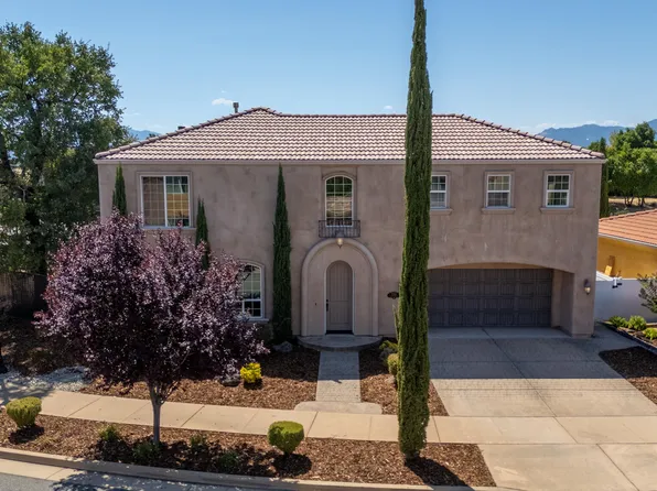 5569 Diamond Ridge Dr, Redding, CA 96003