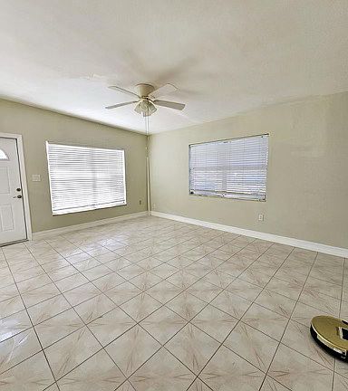 2nd image of 2801 W Patterson St