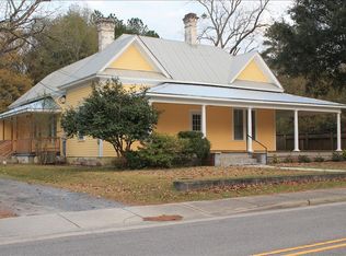 236 Main St, Whispering Pines, NC 28394