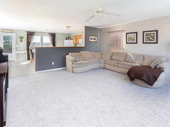 2nd image of 6520 Avalon Dr SE
