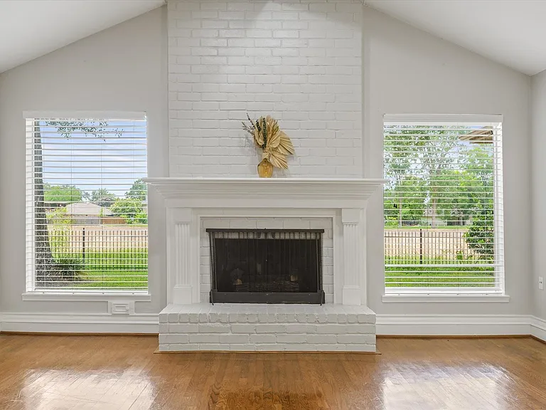 7715 Brush Wood Dr — Photo 9