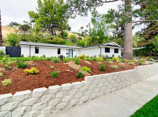 20723 Collins St #2, Woodland Hills, CA 91367