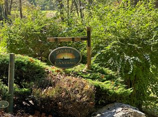 28 Jonahs Lndg, Renick, WV 24966