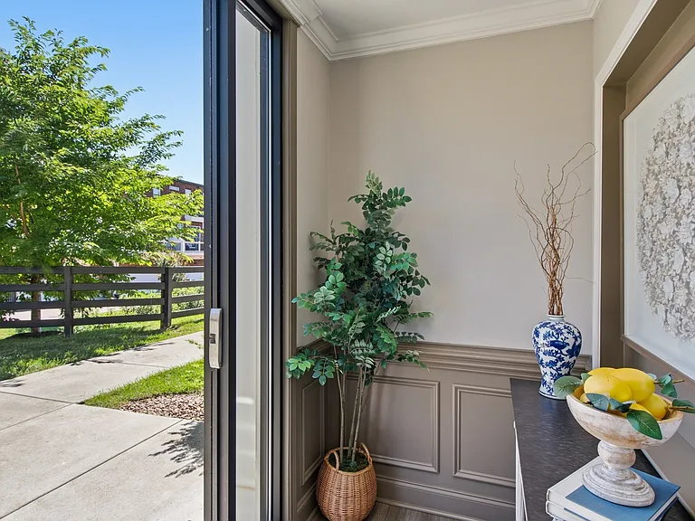 2089 Branford Pl #204 — Photo 8