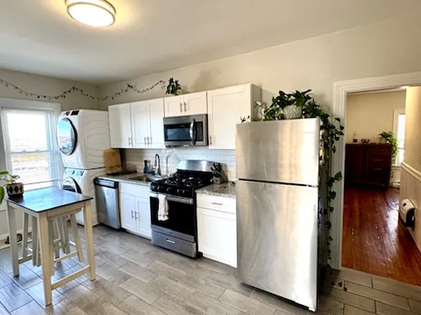 22 10th St Floor 3, Providence, RI 02906