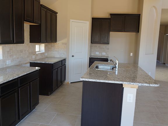 5th image of 1923 Sunspur Dr