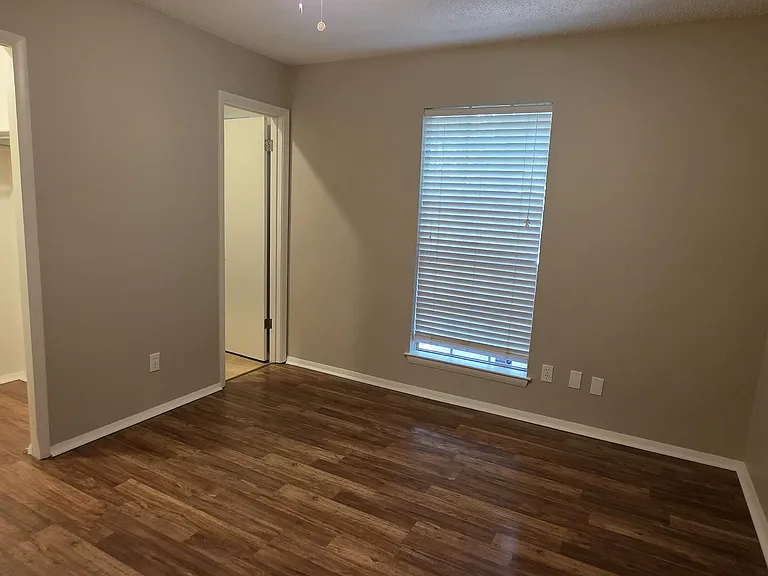 1117 Nicole Dr — Photo 8