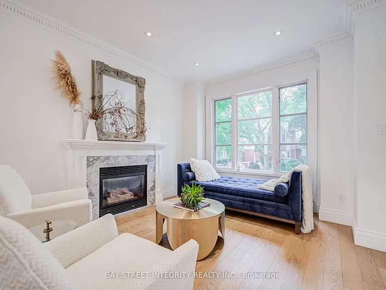 354 Old Orchard Grv — Photo 7