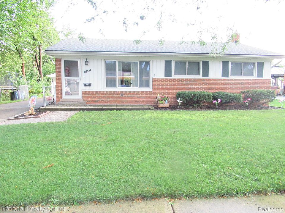1st image of 31535 Saint Martins St
