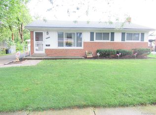 31535 Saint Martins St, Livonia, MI 48152