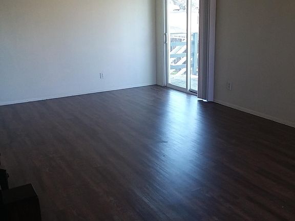 3rd image of 703 46th Avenue Pl
