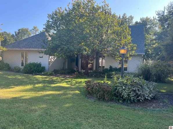 708 Coventry Trl, Paducah, KY 42003