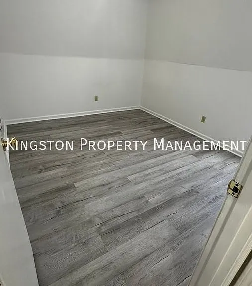 100 Summit Dr #11 — Photo 9