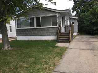 21106 Rensselaer St, Farmington Hills, MI 48336