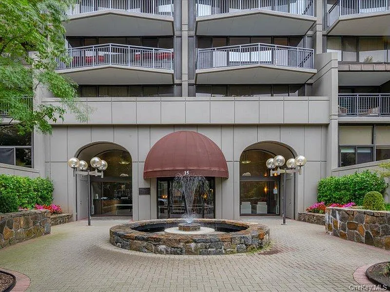 2 bed, 2.0 bath, 1175 sqft, $3,200 — Photo 1