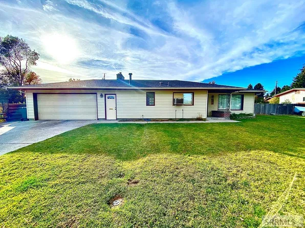 420 Horrocks Dr, Blackfoot, ID 83221