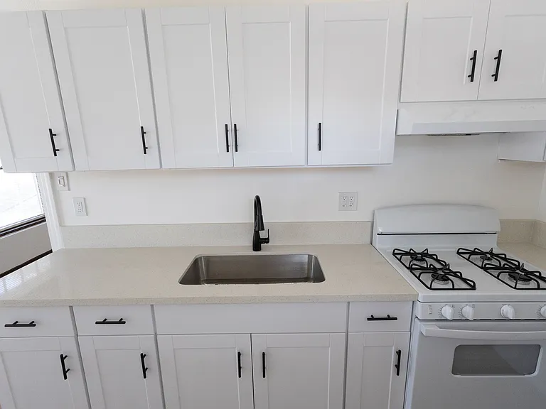 1416 S Glendale Ave #2 — Photo 8