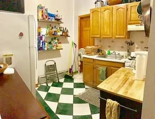 Rented by Apple Exclusive Realty Inc | media 50