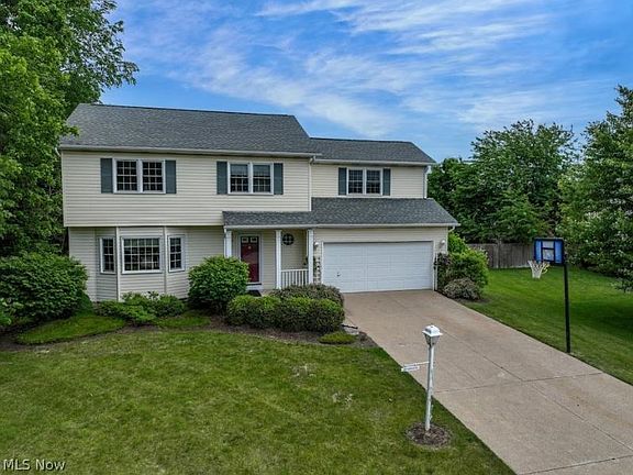 3rd image of 5110 Hanover Dr