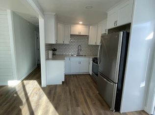120 N Soldano Ave, Azusa, CA 91702