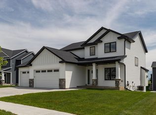 6340 Sunset Hill Pl NW, Rochester, MN 55901