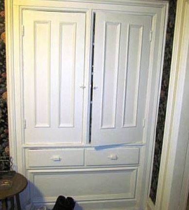 Built in dining cabinet
