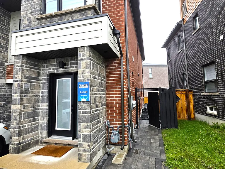143 William Booth Ave #BASEMENT — Photo 1