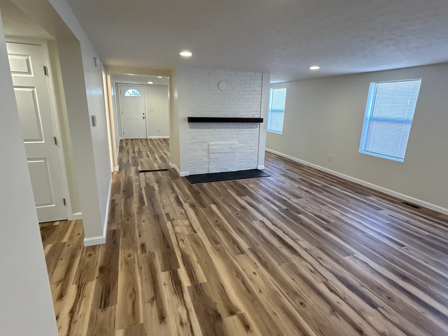 4 bed, 1.5 bath, 1134 sqft, $1,500 — Photo 4