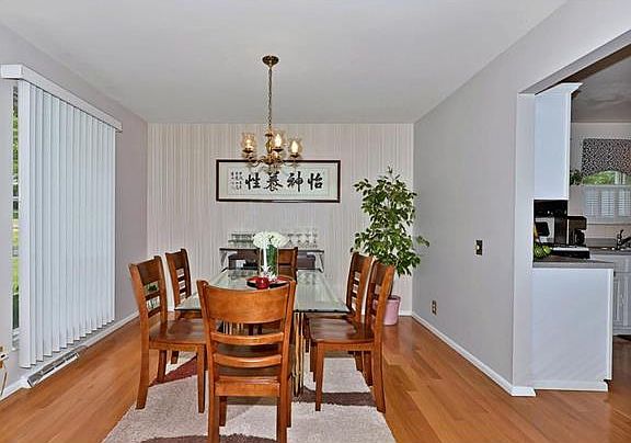 4th image of 1198 Blairshire Dr