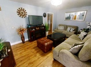 1280 Sheldon St, Waterloo, IA 50701