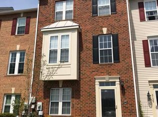 8130 Jade Crossing Ct, Pasadena, MD 21122